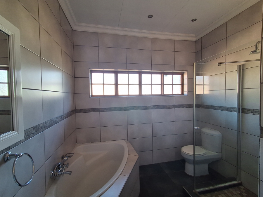 3 Bedroom Property for Sale in Stilfontein Ext 4 North West